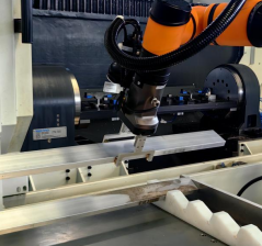 กรณี | Fuwei Composite Composite CNC Loading และ Unloading Loading ที่ยืดหยุ่น